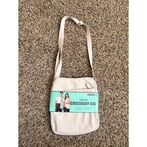 32 Degrees Crossbody Bag‎ NWT Unisex cream